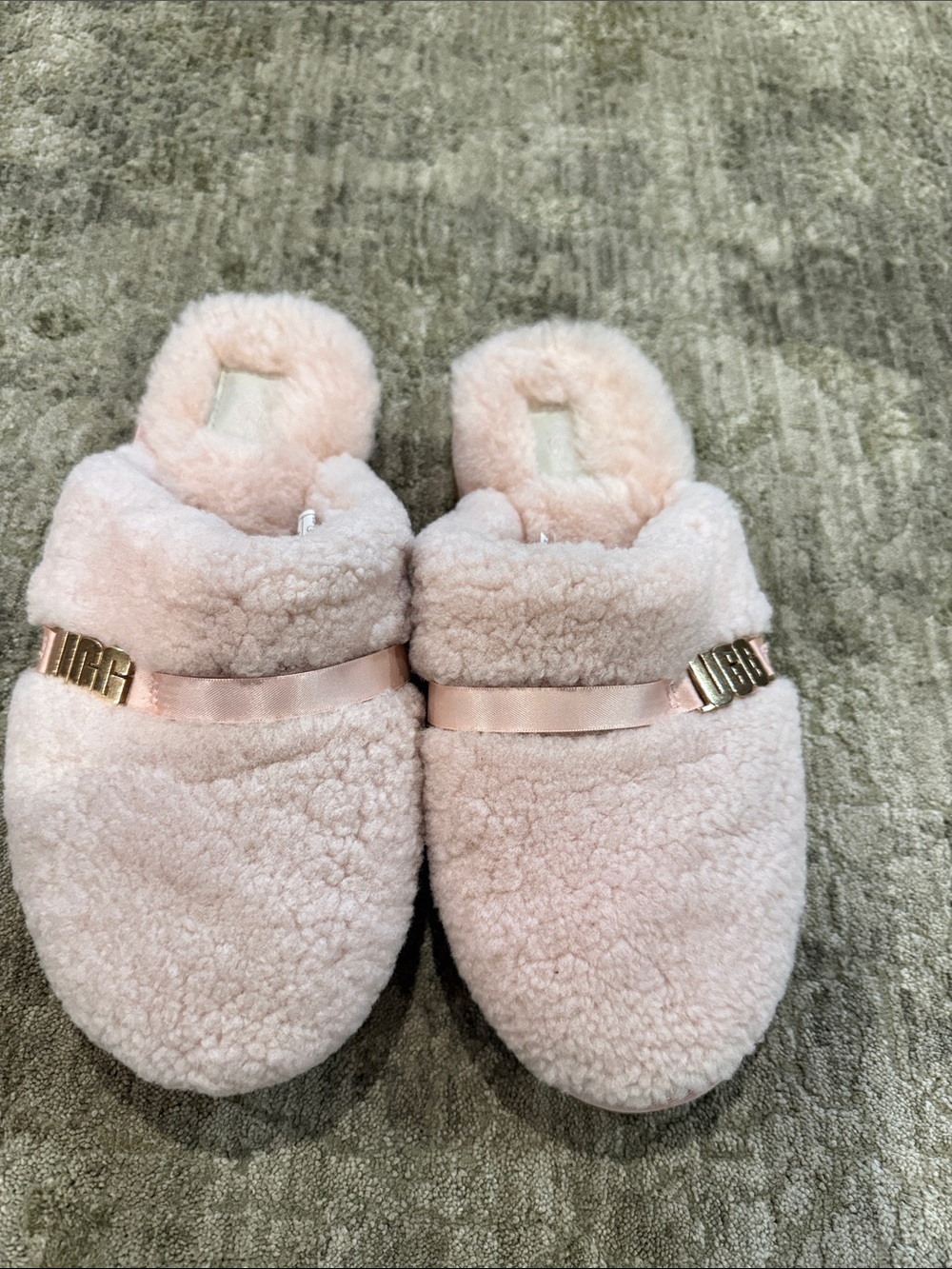 UGG Women’s Blush Pink Plush Mule Slippers Size 9